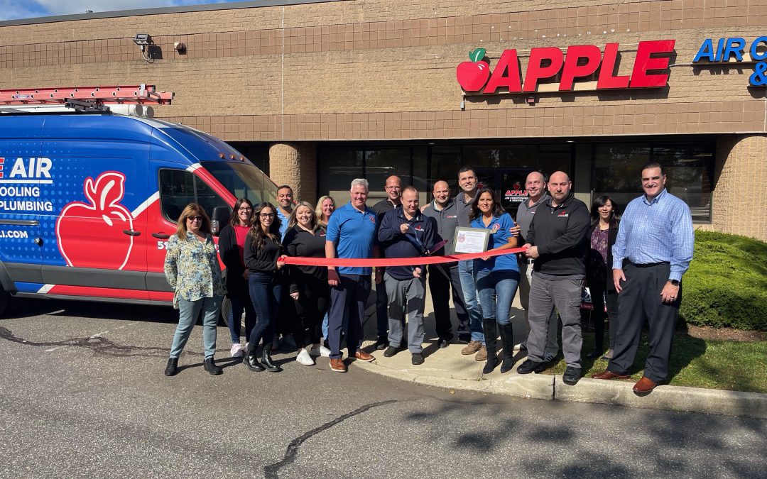 Ribbon Cutting Ceremony for Apple Air